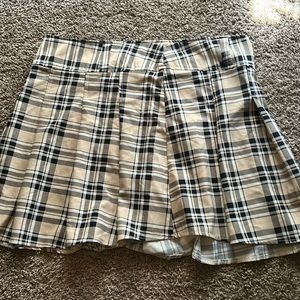 tan pleated mini skirt